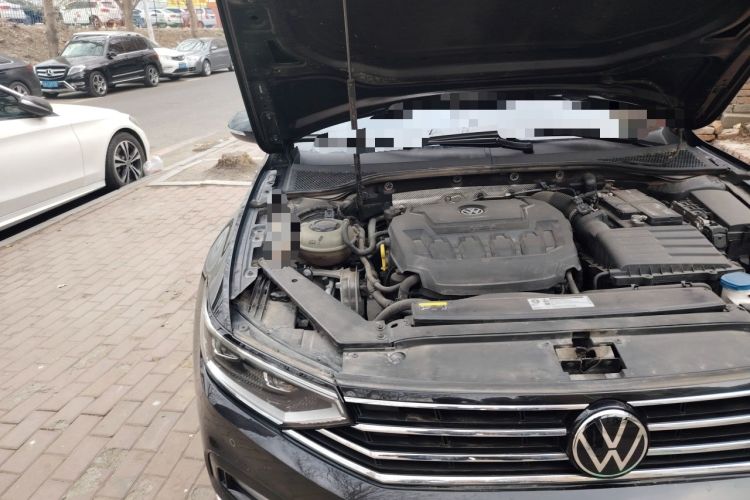 Used Volkswagen Magotan 2020 330TSI DSG Luxury Edition Engine Bay Right