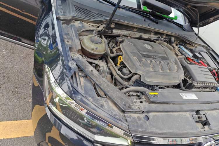 Used Volkswagen Magotan 2020 330TSI DSG Leading Model Engine Bay Right