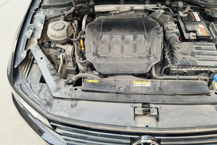 Used Volkswagen Magotan 2020 330TSI DSG Leading Model Engine Bay Right
