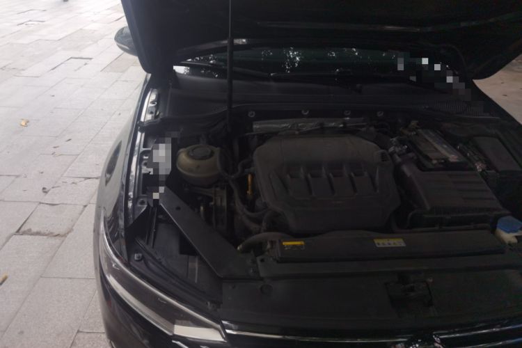 Used Volkswagen Magotan 2020 330TSI DSG Luxury Edition Engine Bay Right