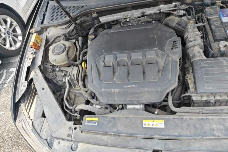 Used Volkswagen Magotan 2020 330TSI DSG Leading Model Engine Bay Right