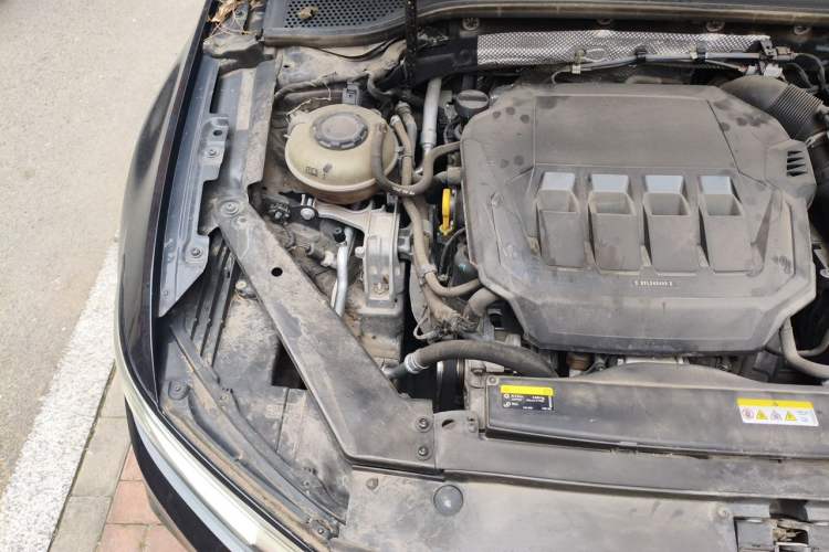 Used Volkswagen Magotan 2020 330TSI DSG Leading Model Engine Bay Right