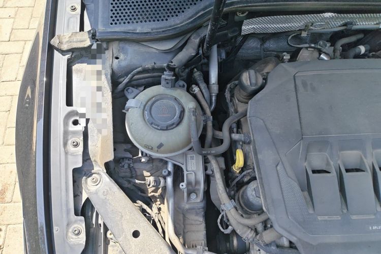 Used Volkswagen Magotan 2020 330TSI DSG Luxury Edition Engine Bay Right