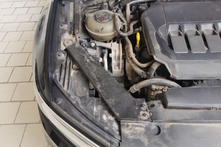Used Volkswagen Magotan 2020 330TSI DSG Leading Model Engine Bay Right