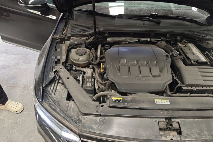Used Volkswagen Magotan 2020 330TSI DSG Luxury Edition Engine Bay Right