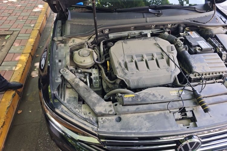 Used Volkswagen Magotan 2020 330TSI DSG Leading Model Engine Bay Right