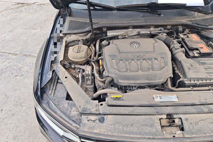 Used Volkswagen Magotan 2020 330TSI DSG Luxury Edition Engine Bay Right