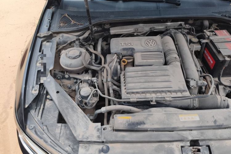 Used Volkswagen Magotan 2020 280TSI DSG Comfort Edition Engine Bay Right