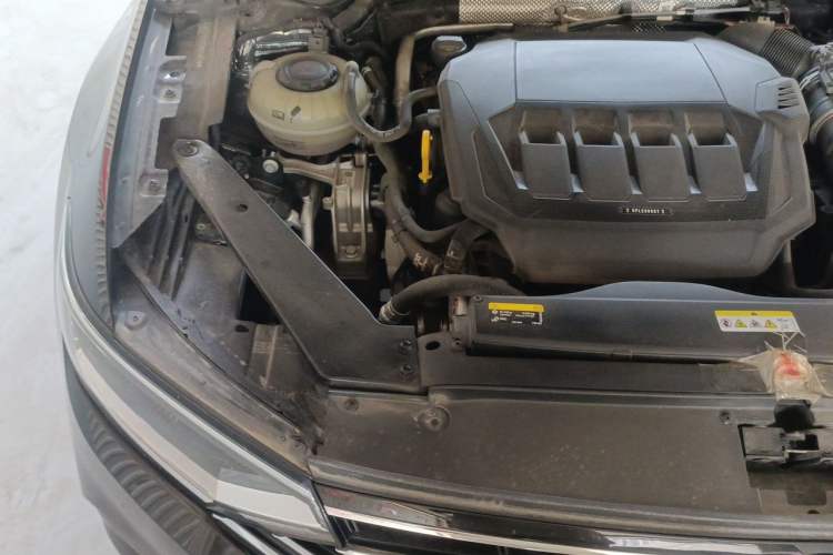 Used Volkswagen Magotan 2020 330TSI DSG Luxury Edition Engine Bay Right