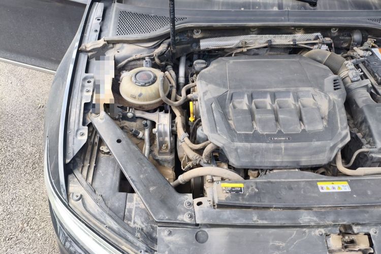 Used Volkswagen Magotan 2020 330TSI DSG Luxury Edition Engine Bay Right