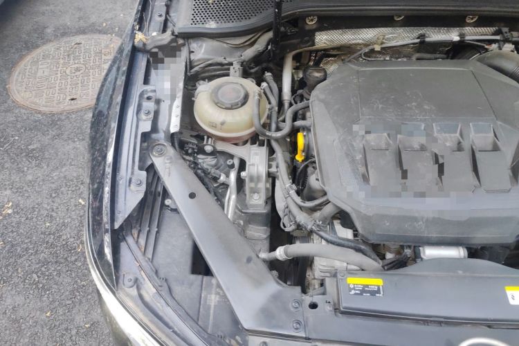 Used Volkswagen Magotan 2020 330TSI DSG Luxury Edition Engine Bay Right