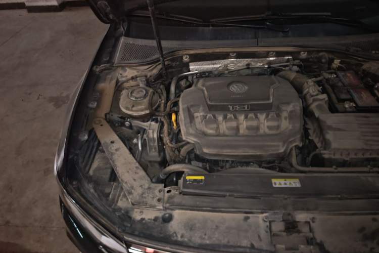 Used Volkswagen Magotan 2020 330TSI DSG Leading Model Engine Bay Right