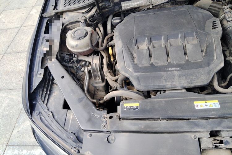 Used Volkswagen Magotan 2020 330TSI DSG Luxury Edition Engine Bay Right