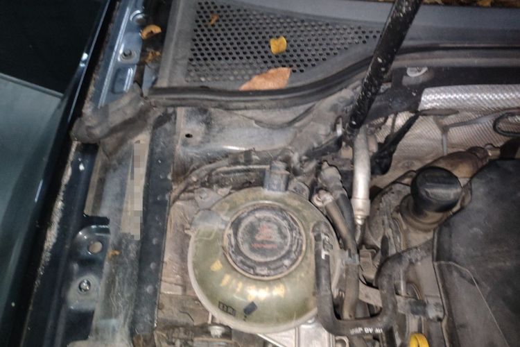 Used Volkswagen Magotan 2020 330TSI DSG Leading Model Engine Bay Right