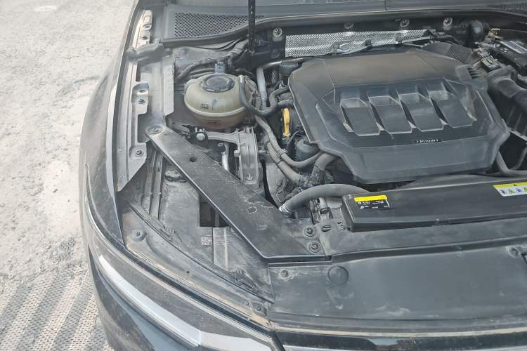 Used Volkswagen Magotan 2020 280TSI DSG Leading Edition Engine Bay Right