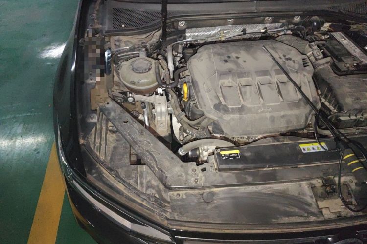 Used Volkswagen Magotan 2020 330TSI DSG Luxury Edition Engine Bay Right