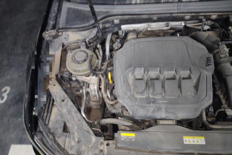 Used Volkswagen Magotan 2020 330TSI DSG Luxury Edition Engine Bay Right