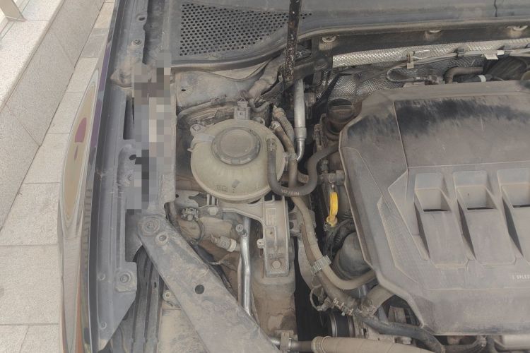Used Volkswagen Magotan 2020 330TSI DSG Luxury Edition Engine Bay Right