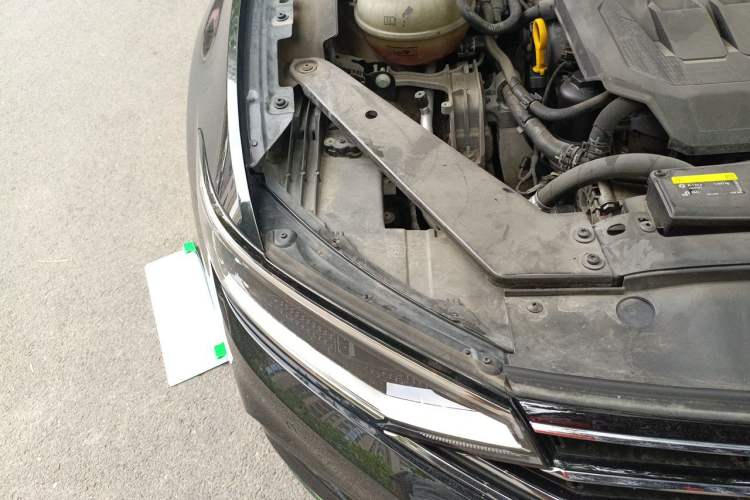 Used Volkswagen Magotan 2020 330TSI DSG Leading Model Engine Bay Right