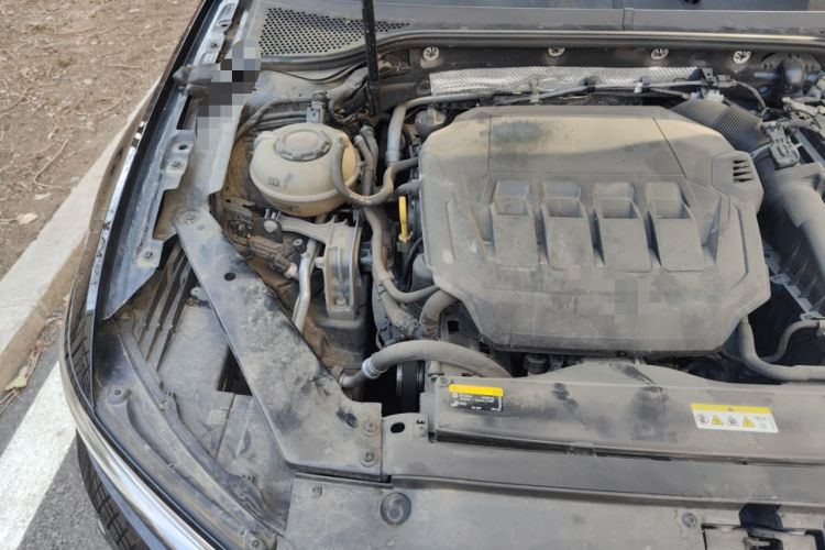 Used Volkswagen Magotan 2020 330TSI DSG Luxury Edition Engine Bay Right