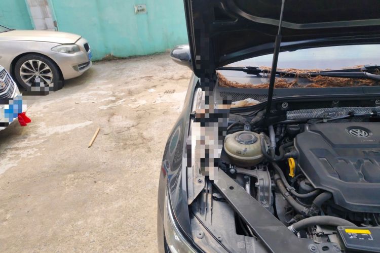 Used Volkswagen Magotan 2020 330TSI DSG Luxury Edition Engine Bay Right