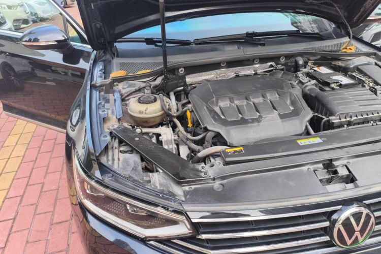 Used Volkswagen Magotan 2020 330TSI DSG Leading Model Engine Bay Right