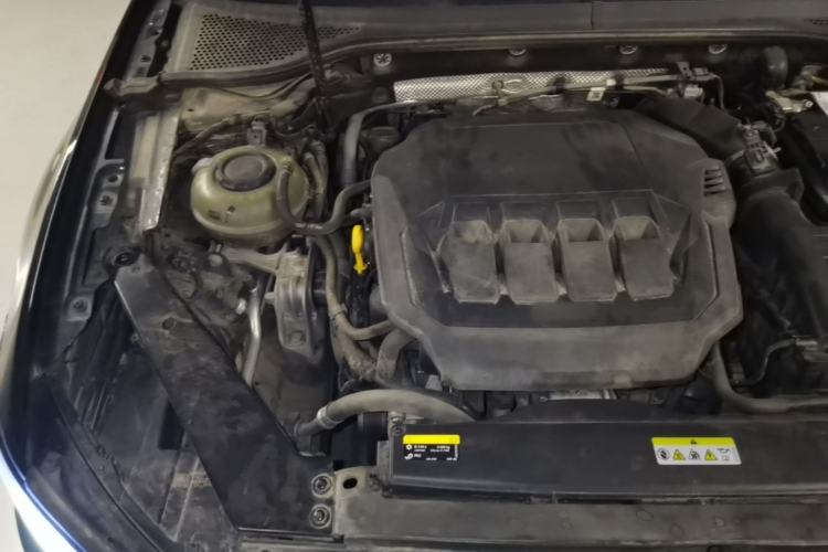 Used Volkswagen Magotan 2020 330TSI DSG Leading Model Engine Bay Right