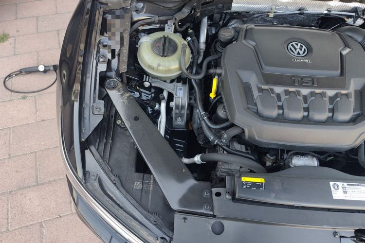 Used Volkswagen Magotan 2020 330TSI DSG Luxury Edition Engine Bay Right