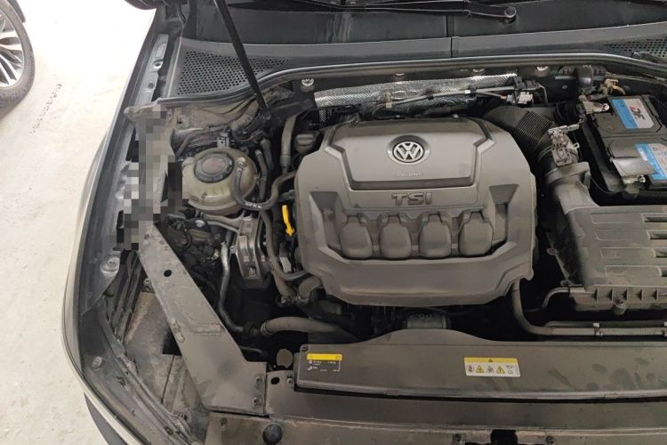 Used Volkswagen Magotan 2020 330TSI DSG Luxury Edition Engine Bay Right