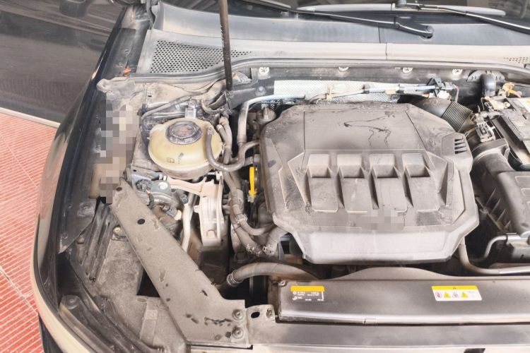 Used Volkswagen Magotan 2020 330TSI DSG Leading Model Engine Bay Right