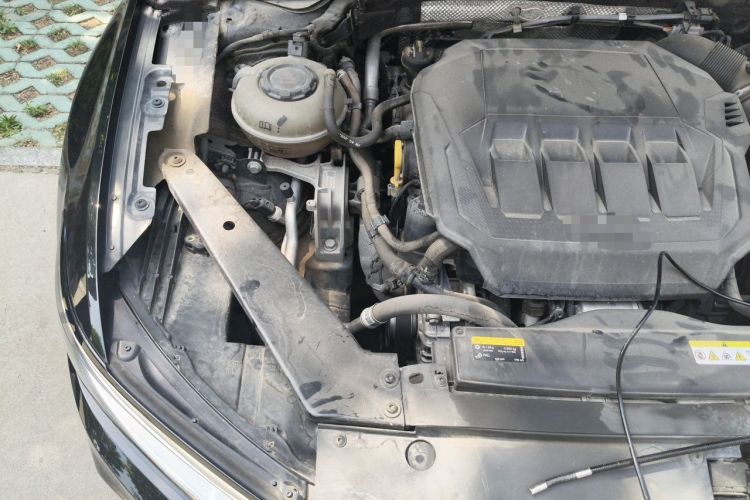 Used Volkswagen Magotan 2020 330TSI DSG Luxury Edition Engine Bay Right