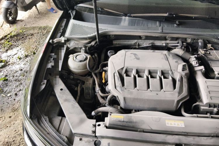 Used Volkswagen Magotan 2020 330TSI DSG Leading Model Engine Bay Right