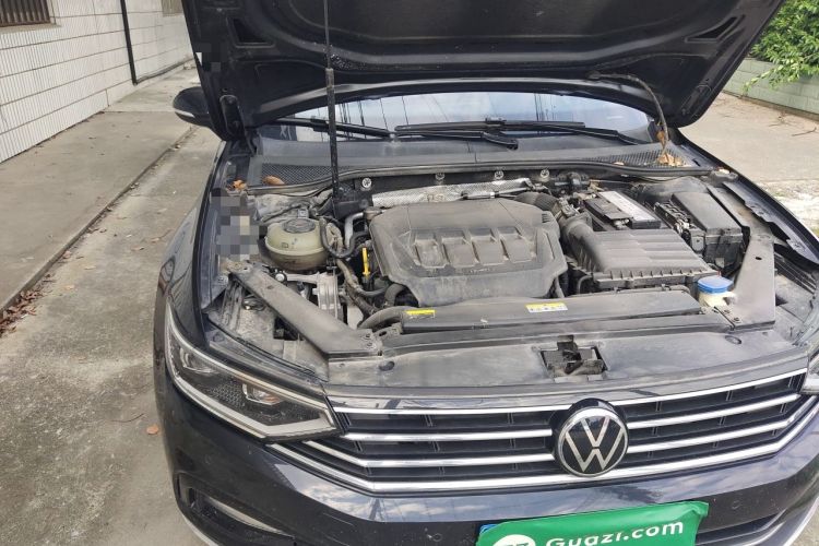 Used Volkswagen Magotan 2020 330TSI DSG Luxury Edition Engine Bay Right
