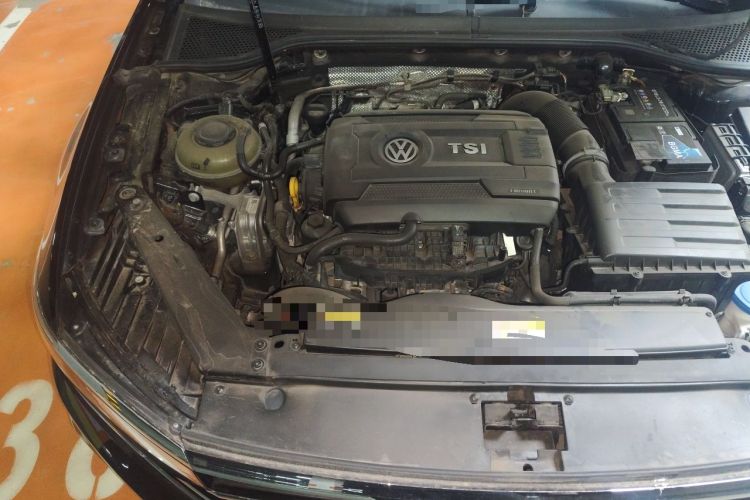 Used Volkswagen Magotan 2020 380TSI DSG Luxury Version Engine Bay Right