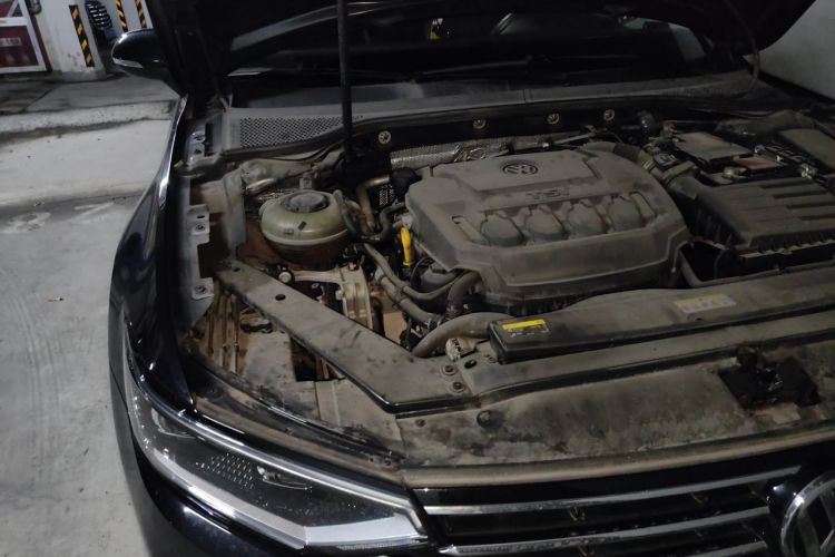 Used Volkswagen Magotan 2020 330TSI DSG Leading Model Engine Bay Right