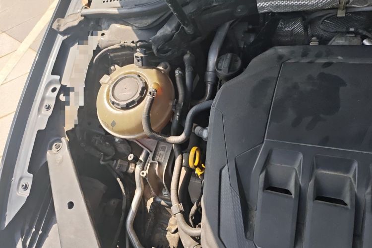 Used Volkswagen Magotan 2020 330TSI DSG Luxury Edition Engine Bay Right
