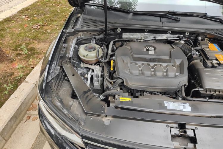 Used Volkswagen Magotan 2020 330TSI DSG Leading Model Engine Bay Right