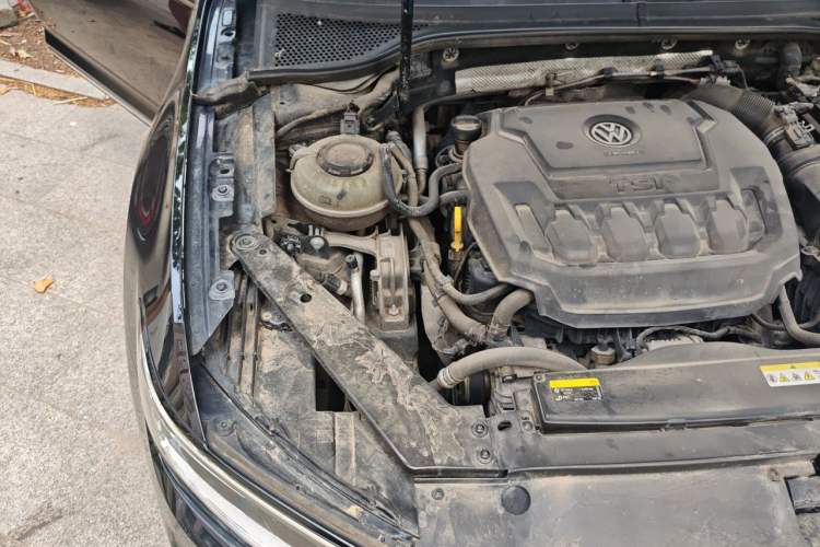 Used Volkswagen Magotan 2020 330TSI DSG Leading Model Engine Bay Right