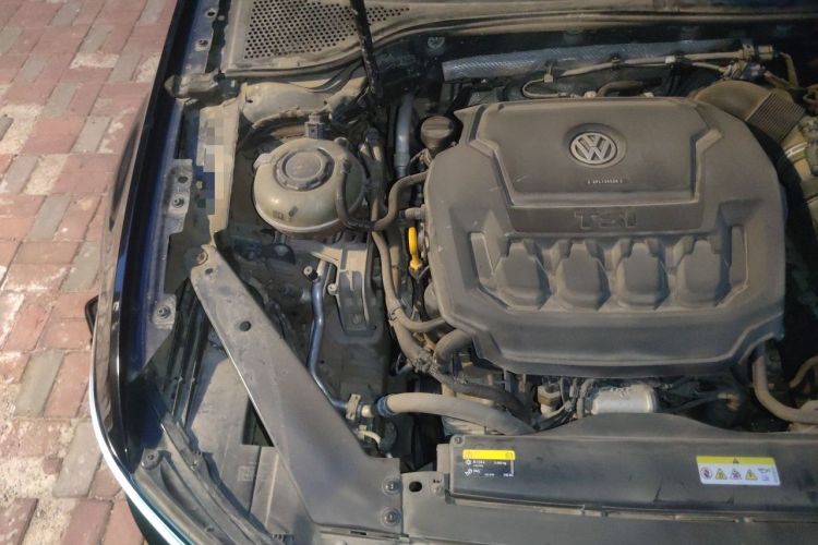 Used Volkswagen Magotan 2020 330TSI DSG Luxury Edition Engine Bay Right
