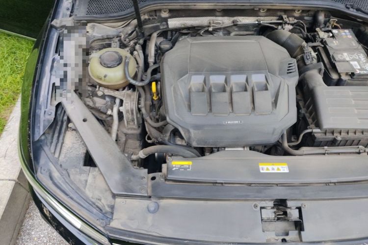 Used Volkswagen Magotan 2020 330TSI DSG Leading Model Engine Bay Right
