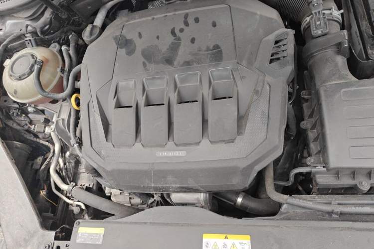 Used Volkswagen Magotan 2020 330TSI DSG Luxury Edition Engine Bay Right