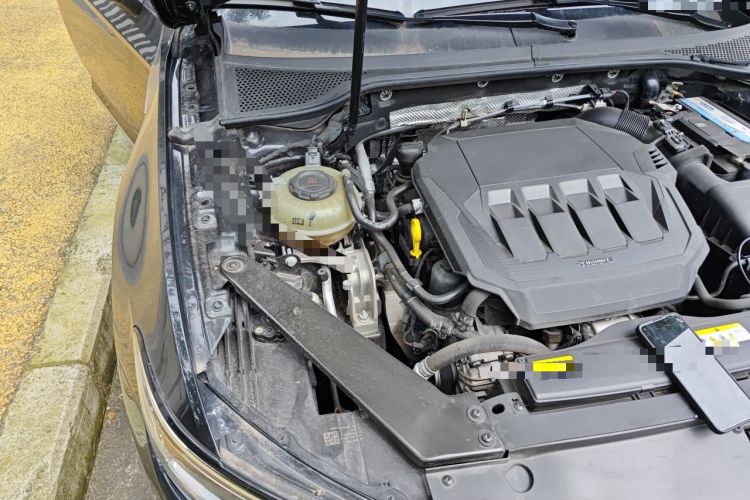 Used Volkswagen Magotan 2020 330TSI DSG Luxury Edition Engine Bay Right