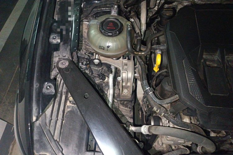 Used Volkswagen Magotan 2020 330TSI DSG Leading Model Engine Bay Right