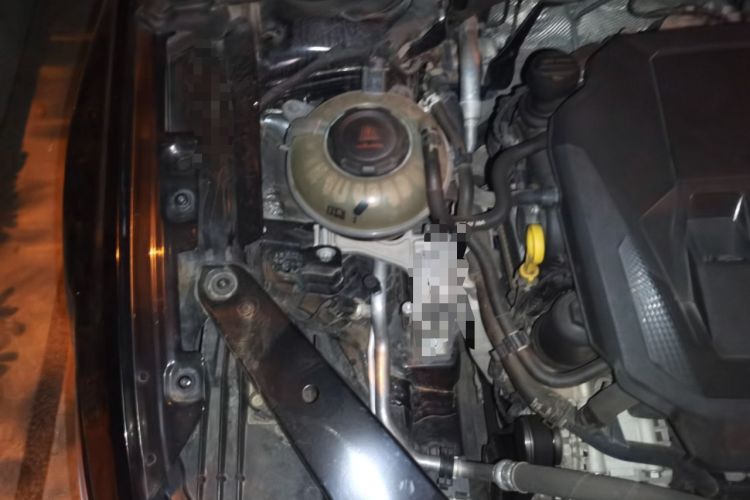 Used Volkswagen Magotan 2020 330TSI DSG Leading Model Engine Bay Right