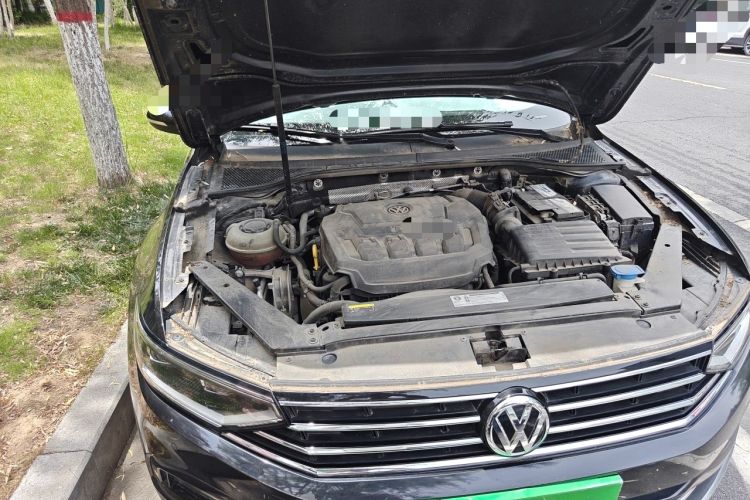 Used Volkswagen Magotan 2020 330TSI DSG Leading Model Engine Bay Right