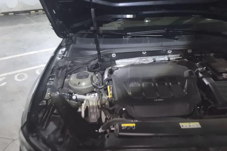 Used Volkswagen Magotan 2020 330TSI DSG Leading Model Engine Bay Right