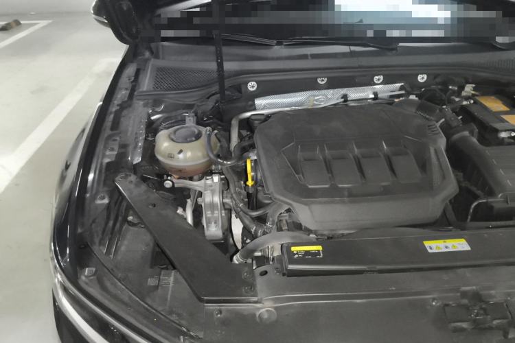 Used Volkswagen Magotan 2020 330TSI DSG Luxury Edition Engine Bay Right
