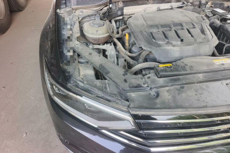 Used Volkswagen Magotan 2020 330TSI DSG Leading Model Engine Bay Right
