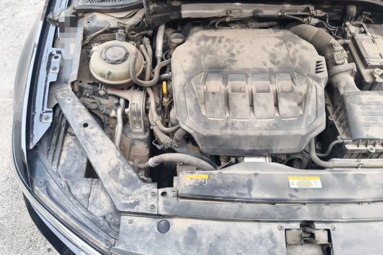 Used Volkswagen Magotan 2020 330TSI DSG Luxury Edition Engine Bay Right