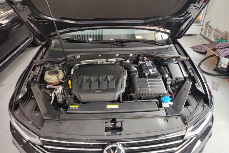 Used Volkswagen Magotan 2020 330TSI DSG Luxury Edition Engine Bay